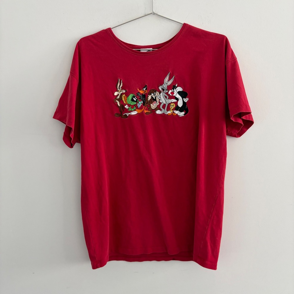 Warner Bros Studio Store Looney Tunes Embroidered Red T-Shirt XL
